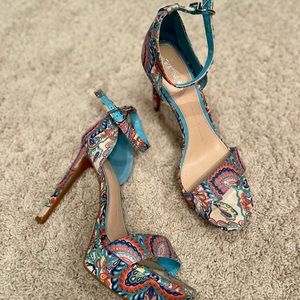 Paisley print platform heels